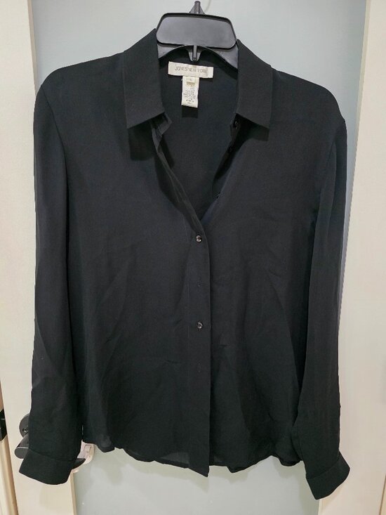 Jones New York Tops - Jones New York 100% Silk Black Blouse – Women’s Size 6 Button‎ Front